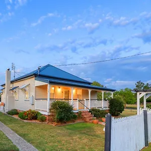 Creekview - 70 Lock Street Stanthorpe